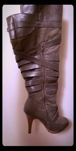 Zipped Heeled Boots